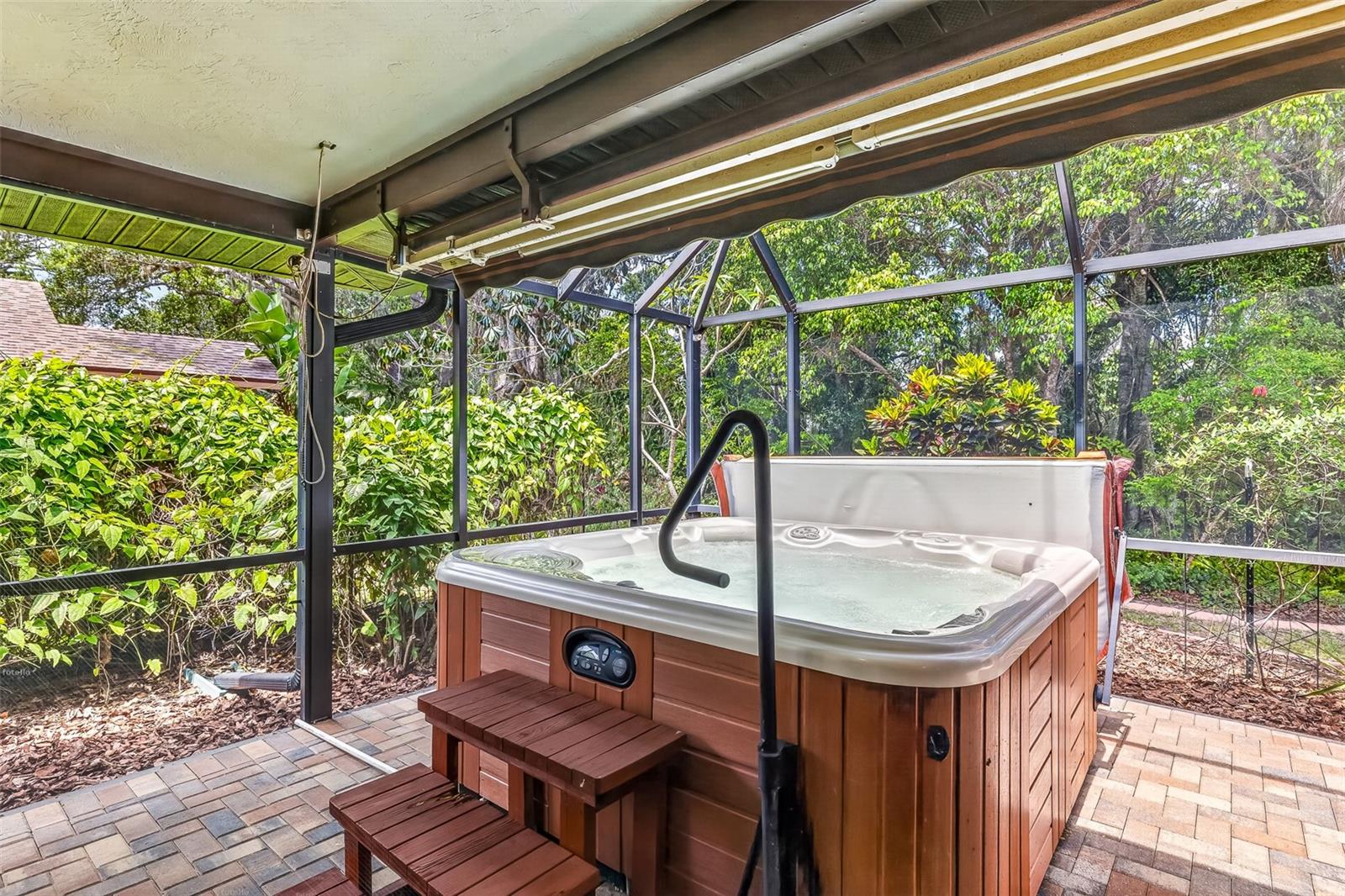 SHERWOOD FOREST - Residential