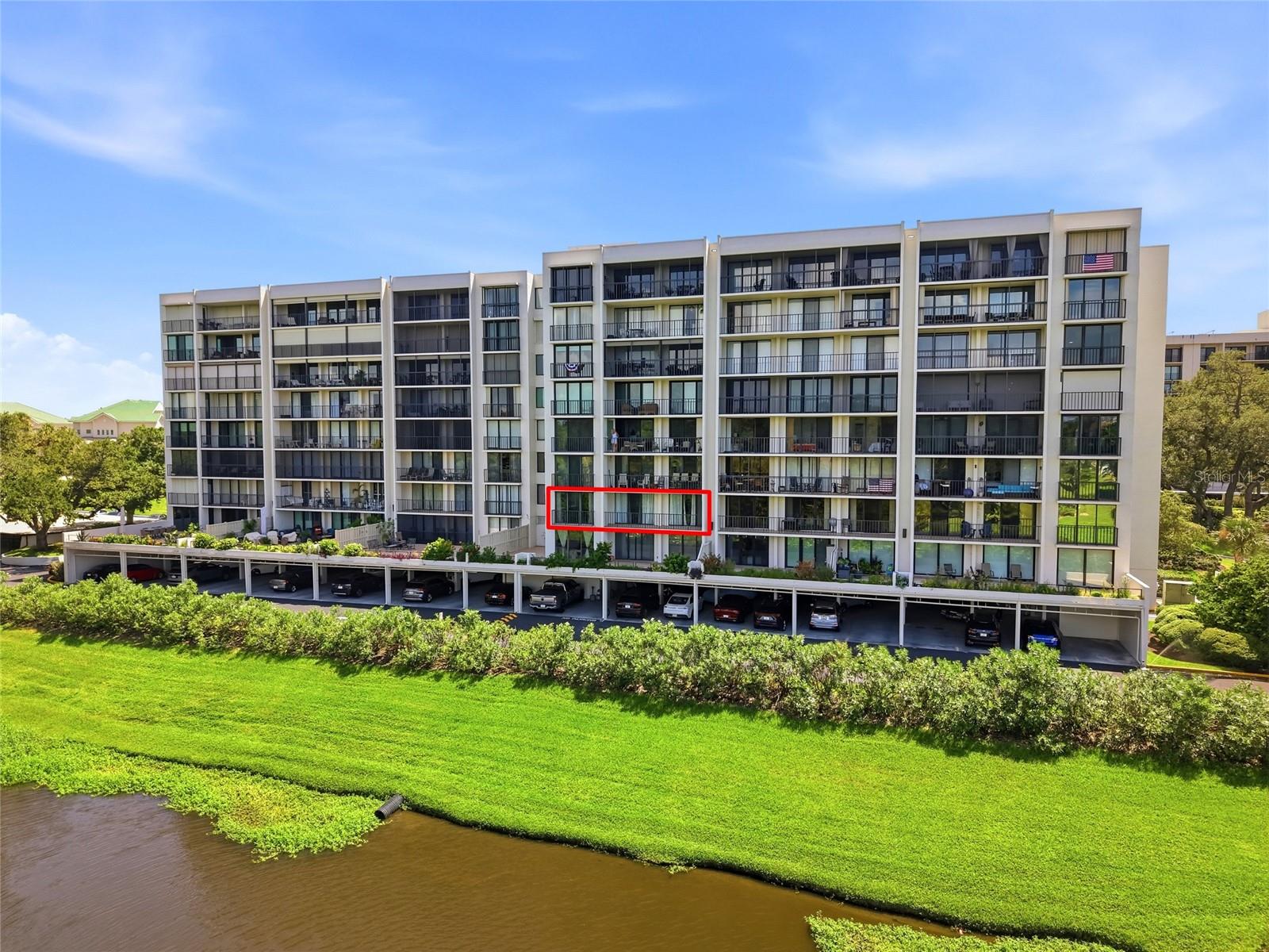 220 BELLEVIEW BOULEVARD 207