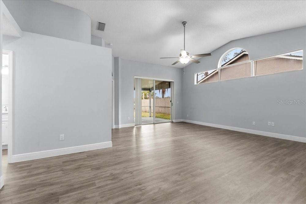 PIEDMONT LAKES PH 03 - Residential