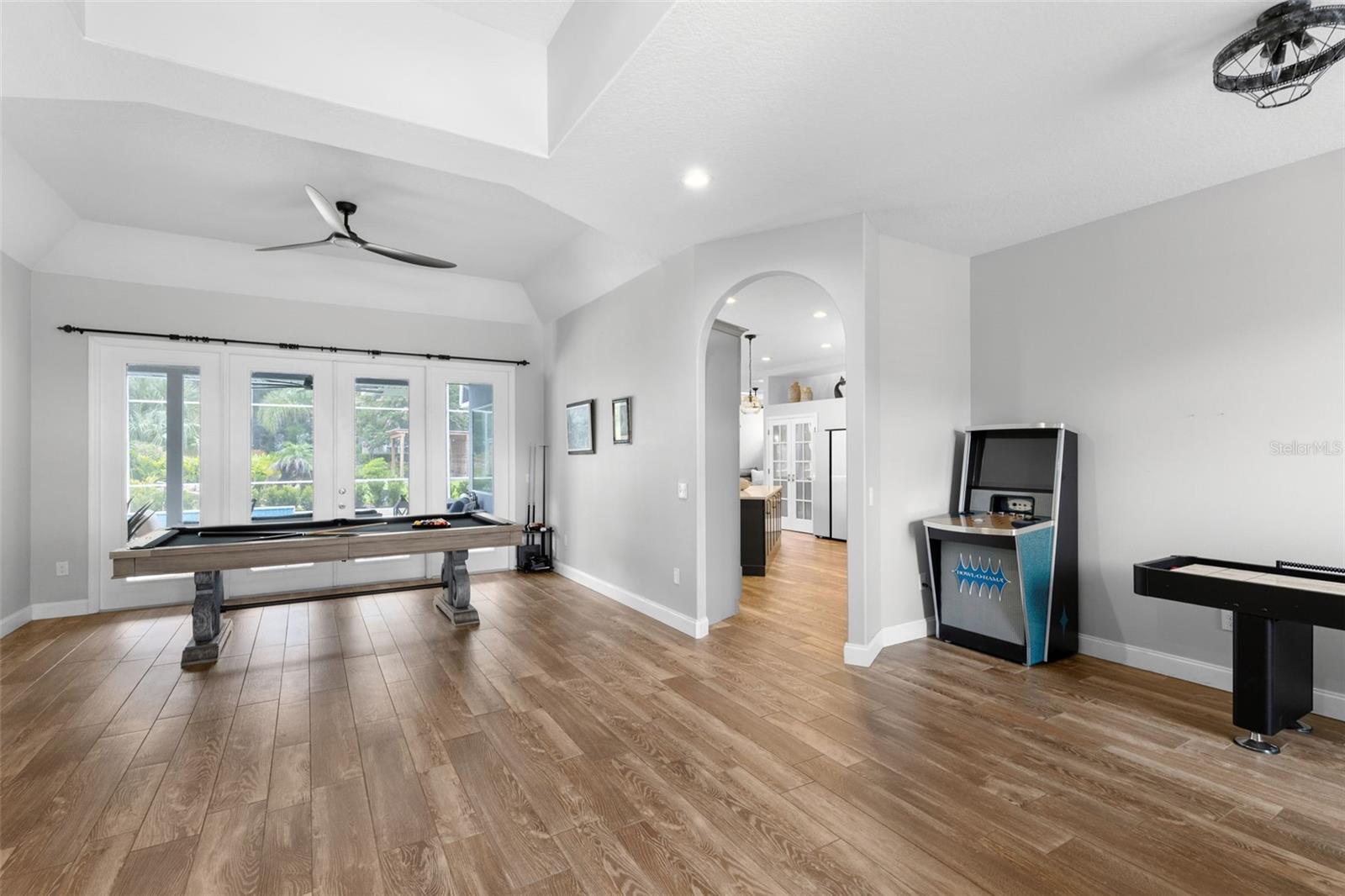 113 SANDY OAKS PLACE