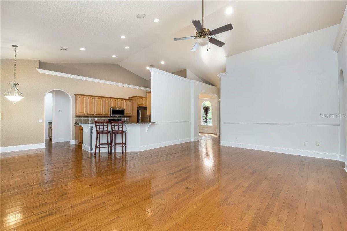 04 FAIRWAYS - Residential