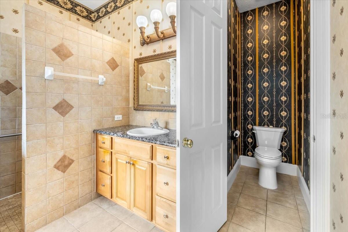 04 FAIRWAYS - Residential