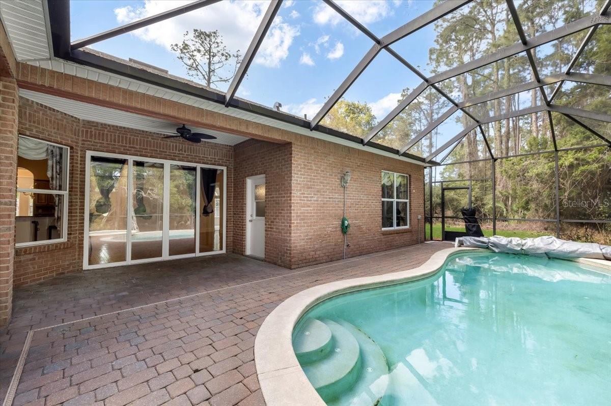 04 FAIRWAYS - Residential