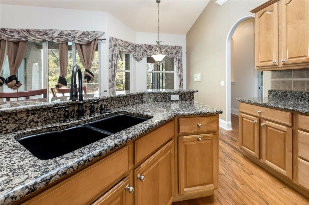 04 FAIRWAYS - Residential