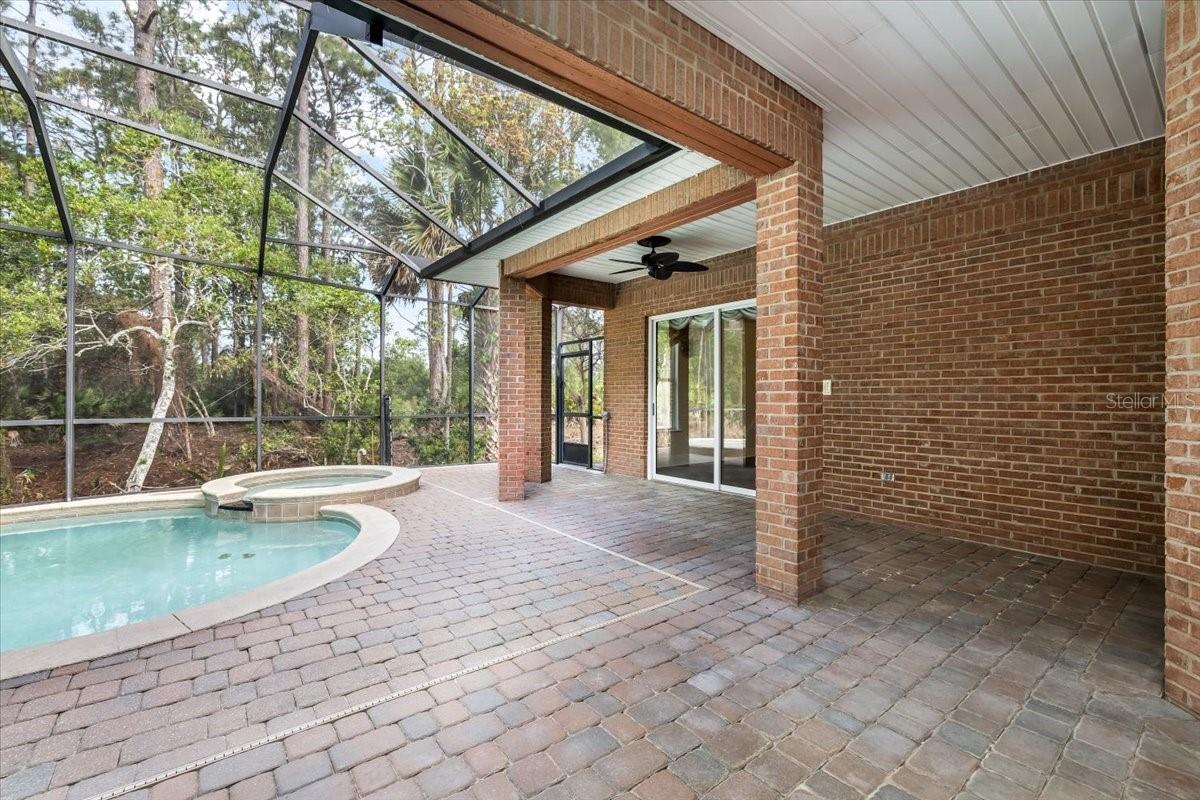 04 FAIRWAYS - Residential