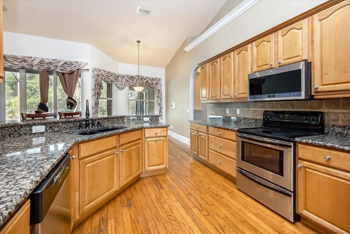 04 FAIRWAYS - Residential