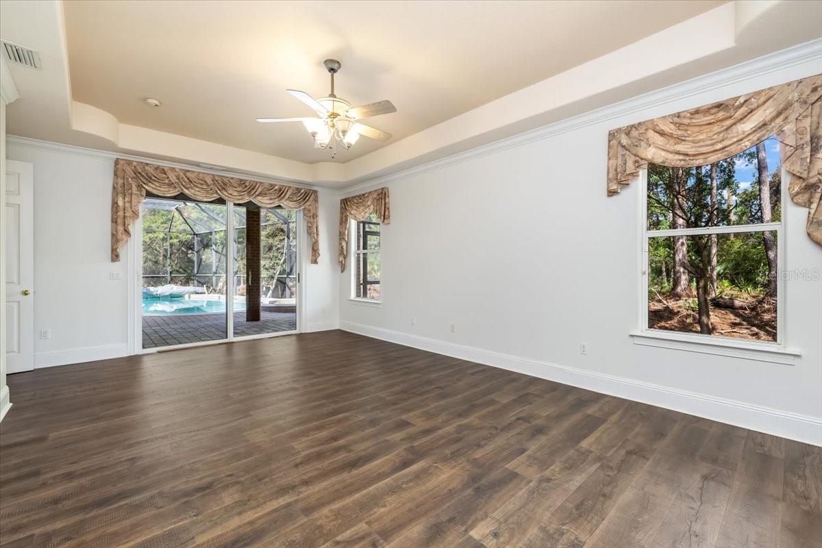 04 FAIRWAYS - Residential