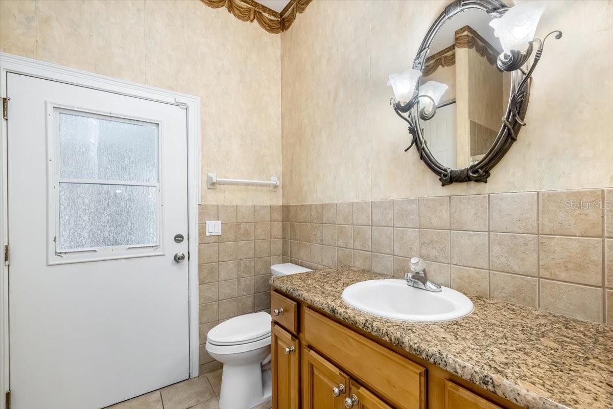 04 FAIRWAYS - Residential