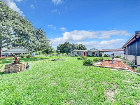 A home in LAKELAND