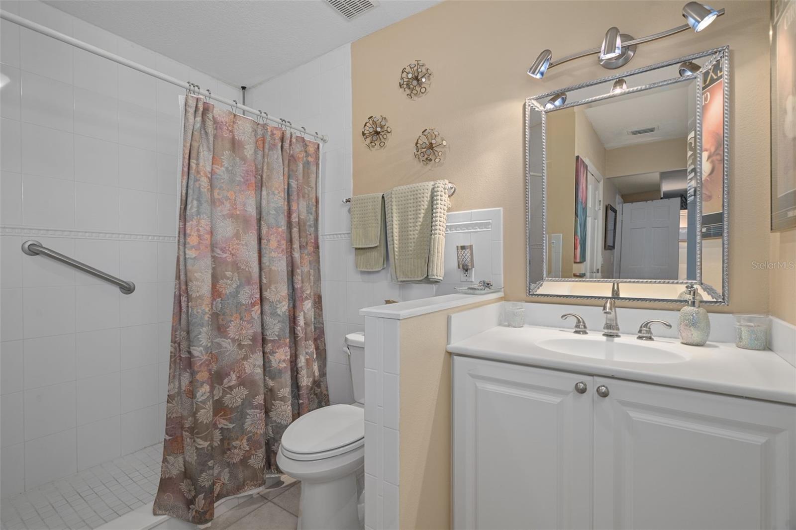 COLONY SOUTH - Residential