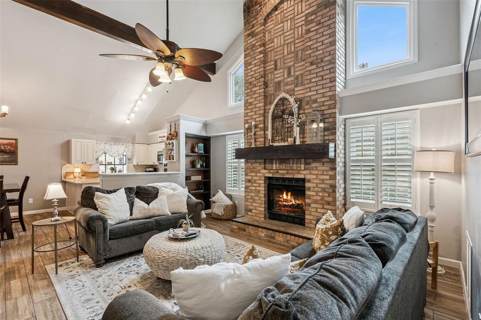 3064 GOLDEN VIEW LANE