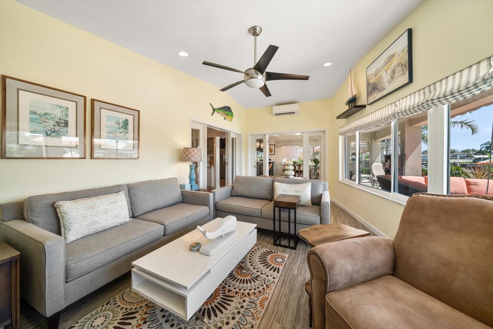 HARBOR HILLS ESTATES - Residential