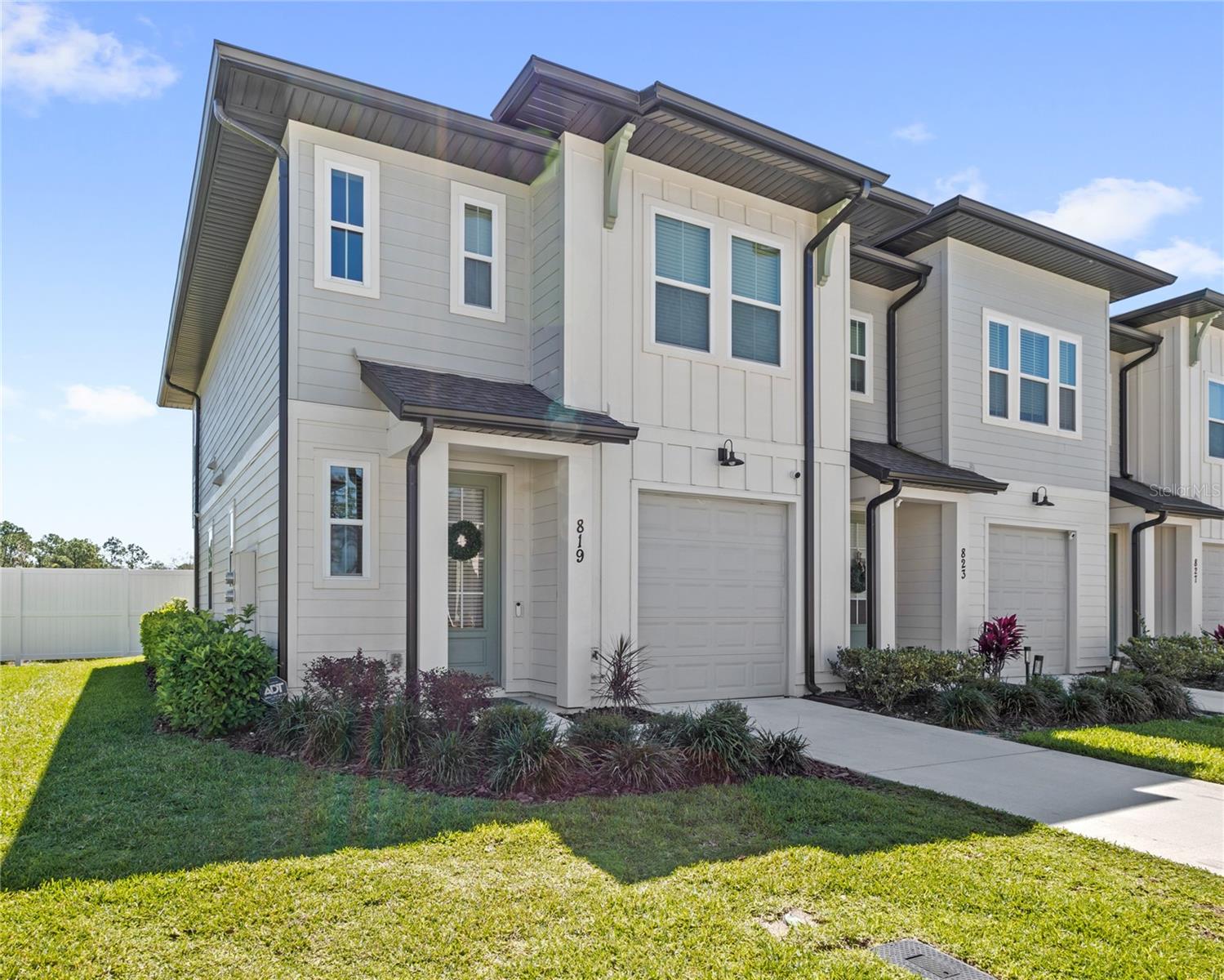 819 LONGBOAT DRIVE