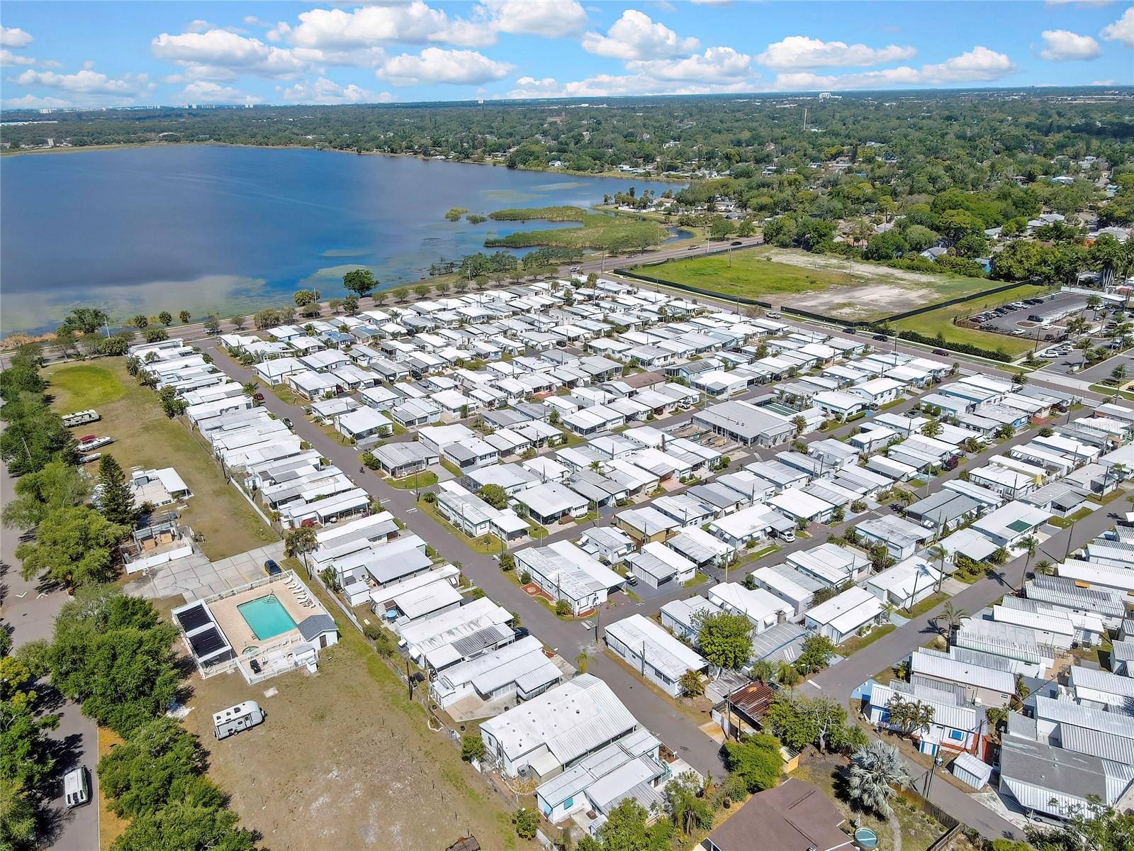 LAKESHORE MOBILE HOME PARK SUB - Residential