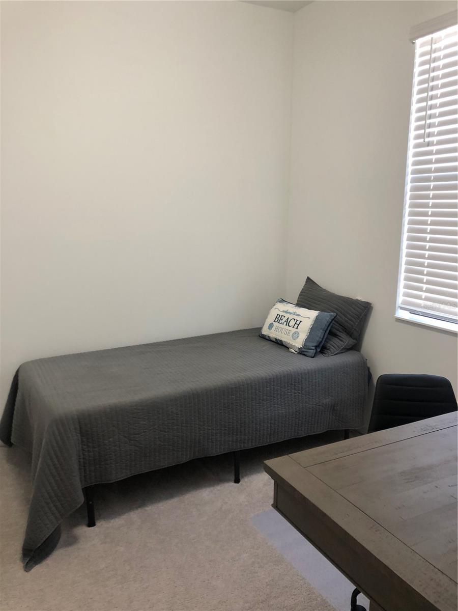 BISCAYNE LANDING - Residential Lease