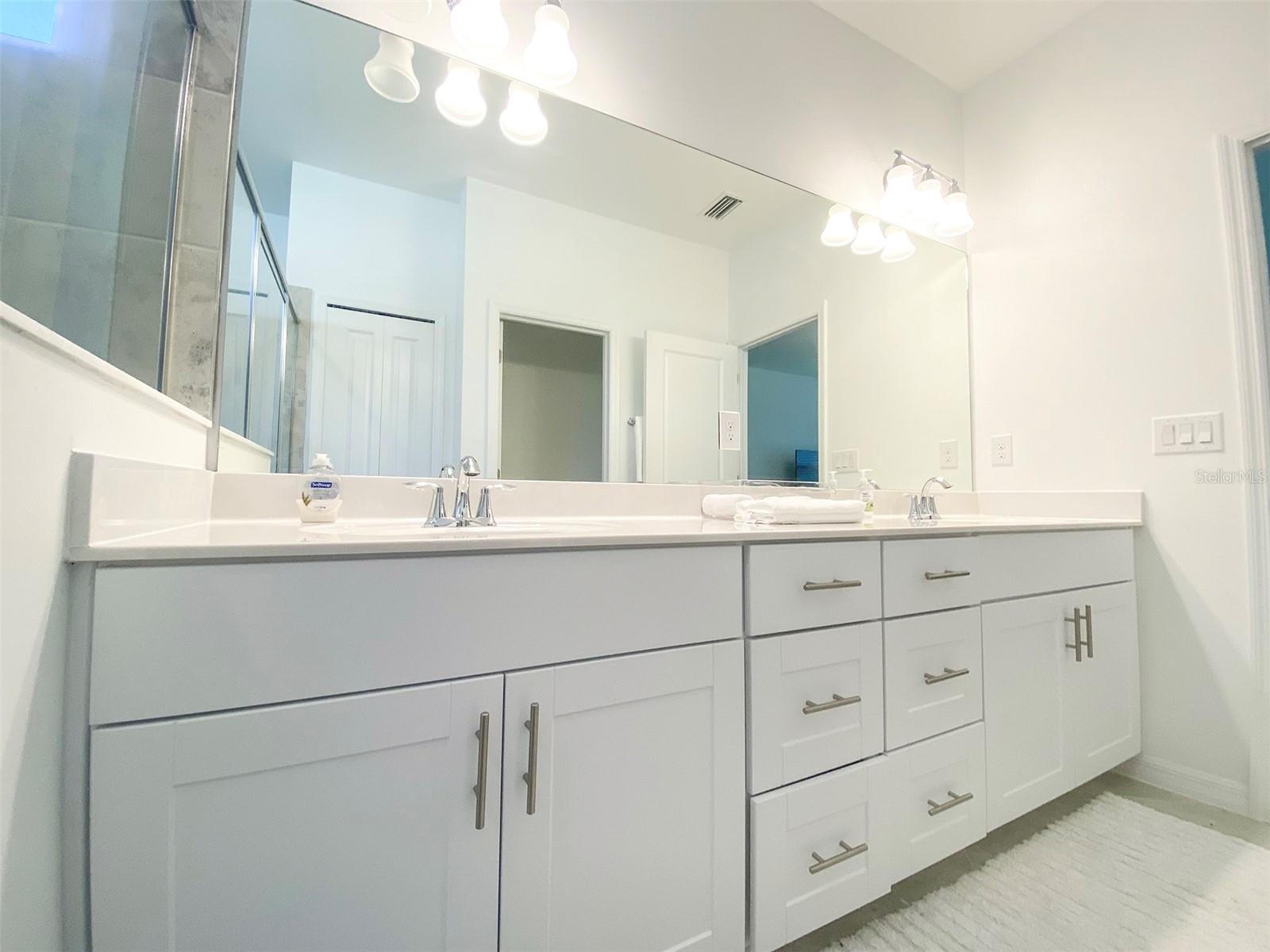 BISCAYNE LANDING - Residential Lease