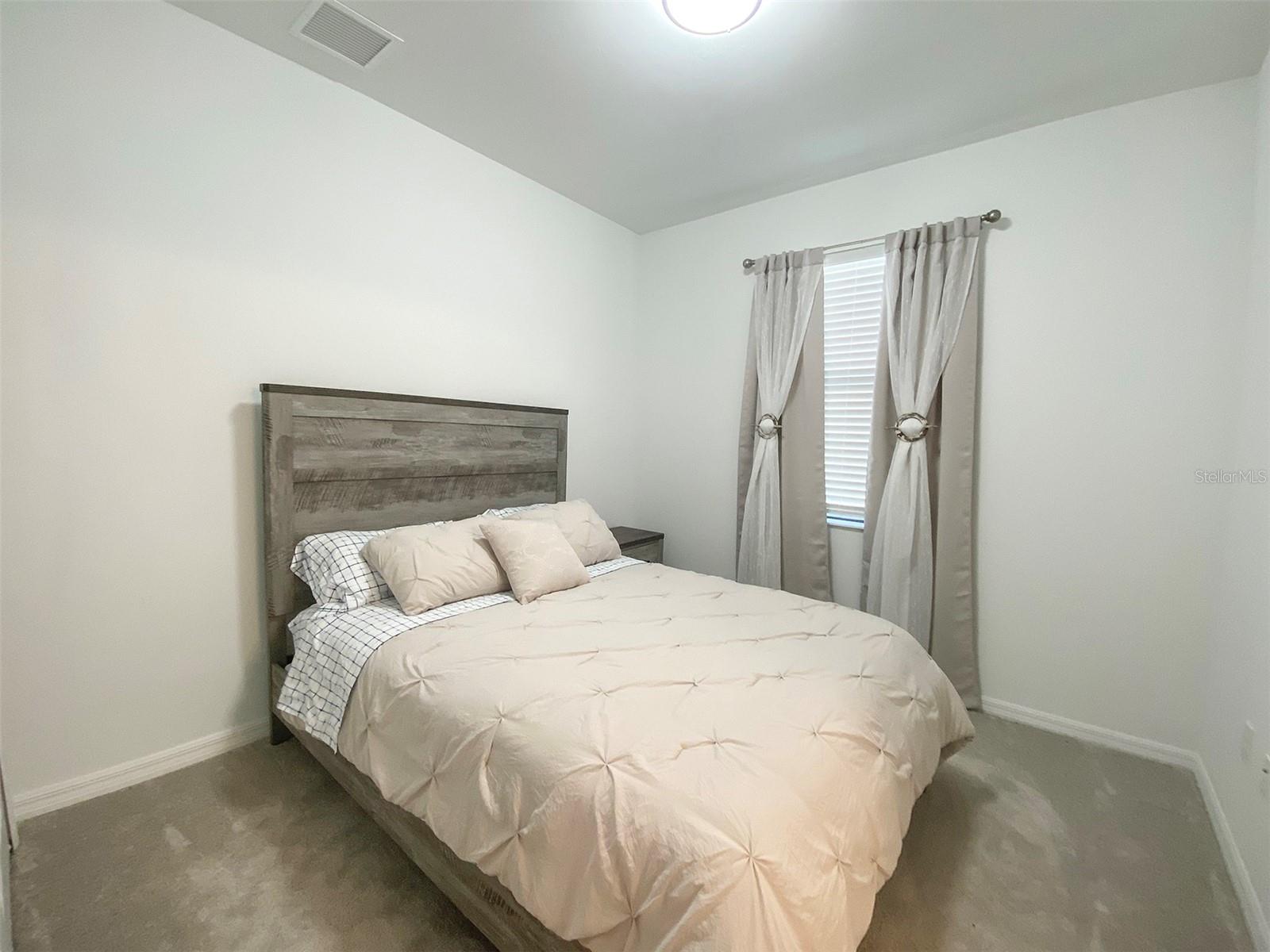 BISCAYNE LANDING - Residential Lease
