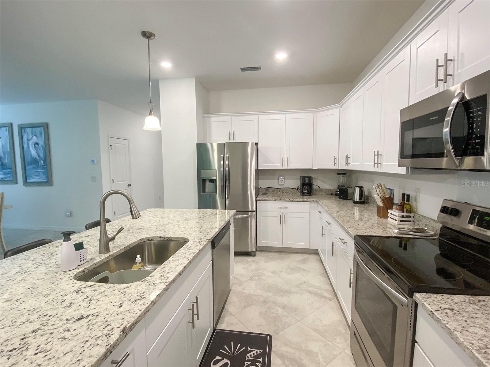 BISCAYNE LANDING - Residential Lease
