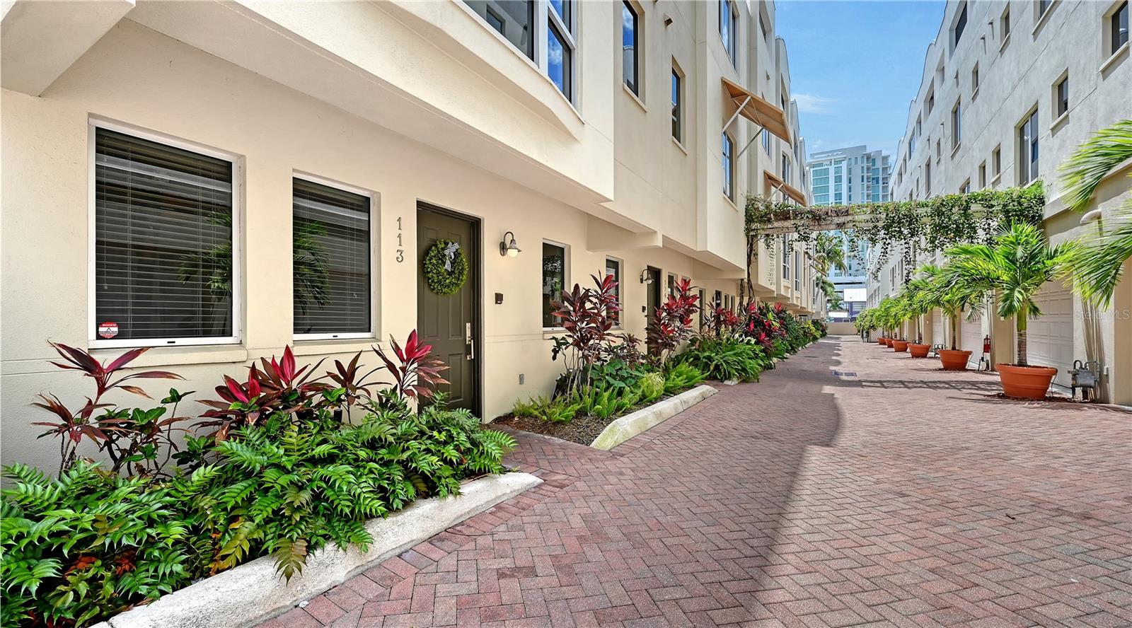 235 COCOANUT AVENUE 113C