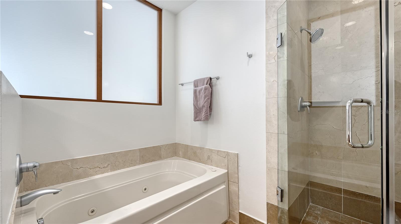 MARQUEE EN VILLE - Residential