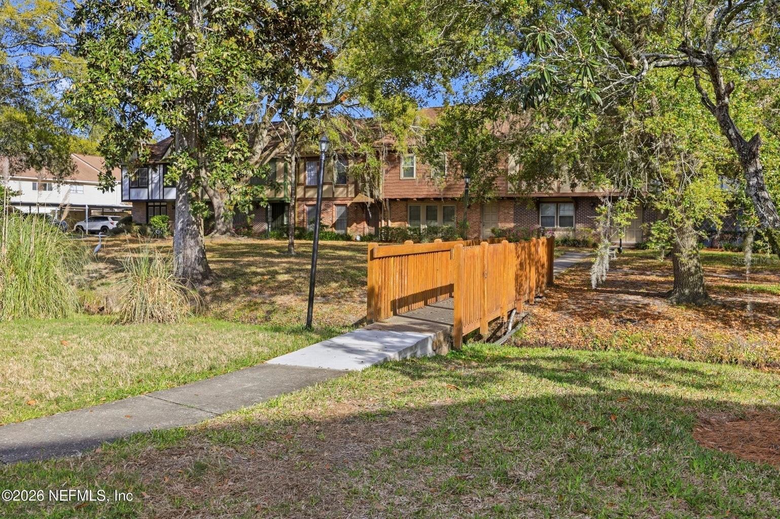 SUTTON PLACE - Residential