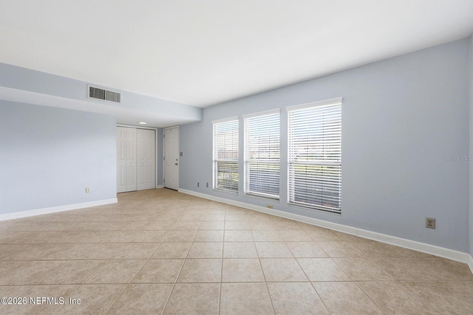 SUTTON PLACE - Residential