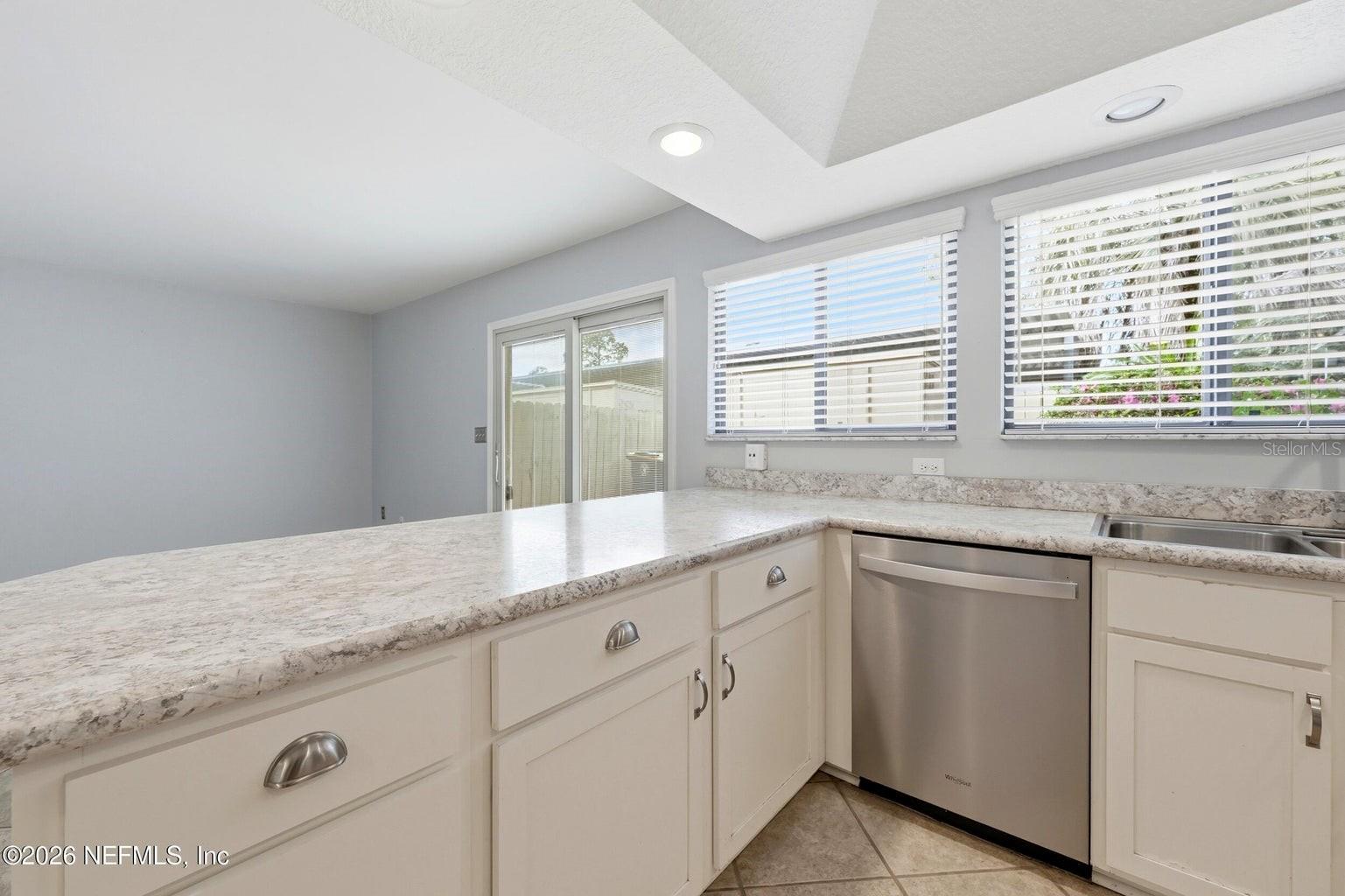 SUTTON PLACE - Residential