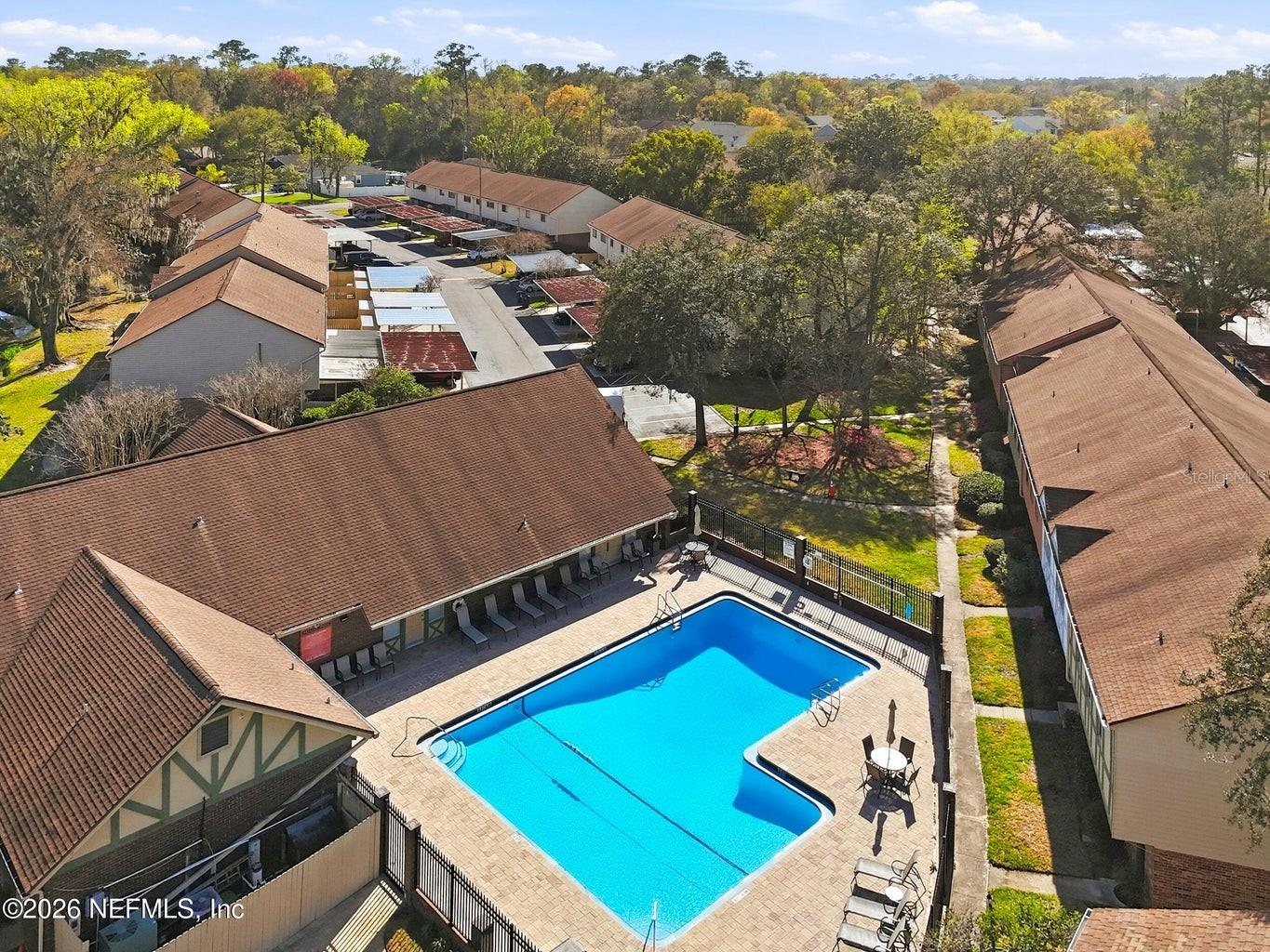 SUTTON PLACE - Residential