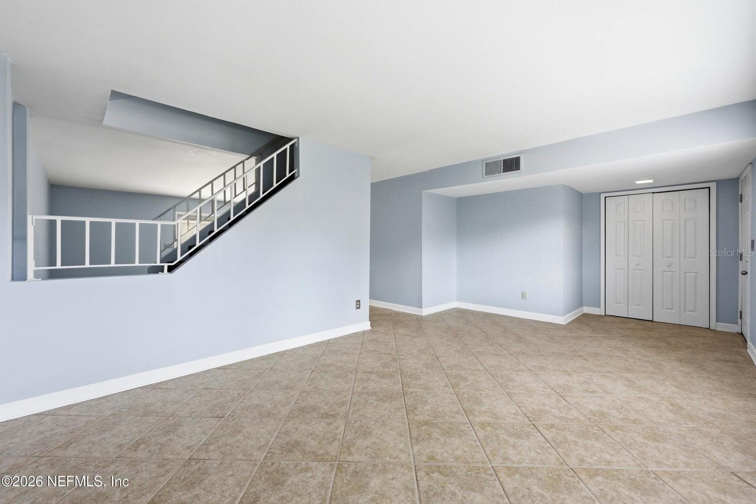 SUTTON PLACE - Residential