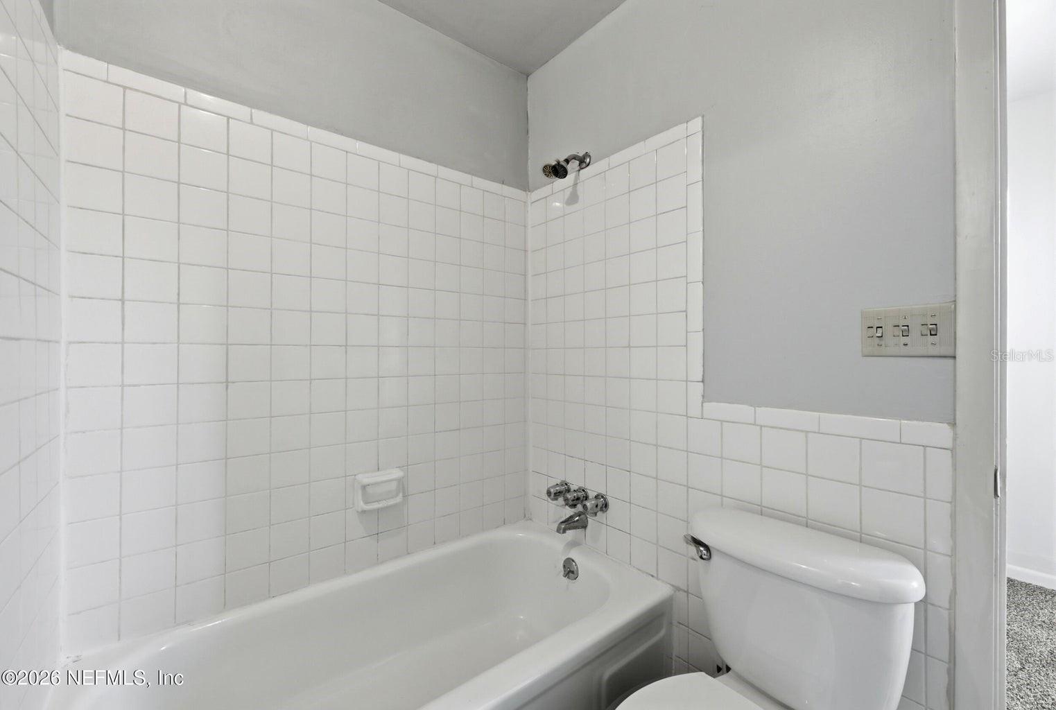 SUTTON PLACE - Residential