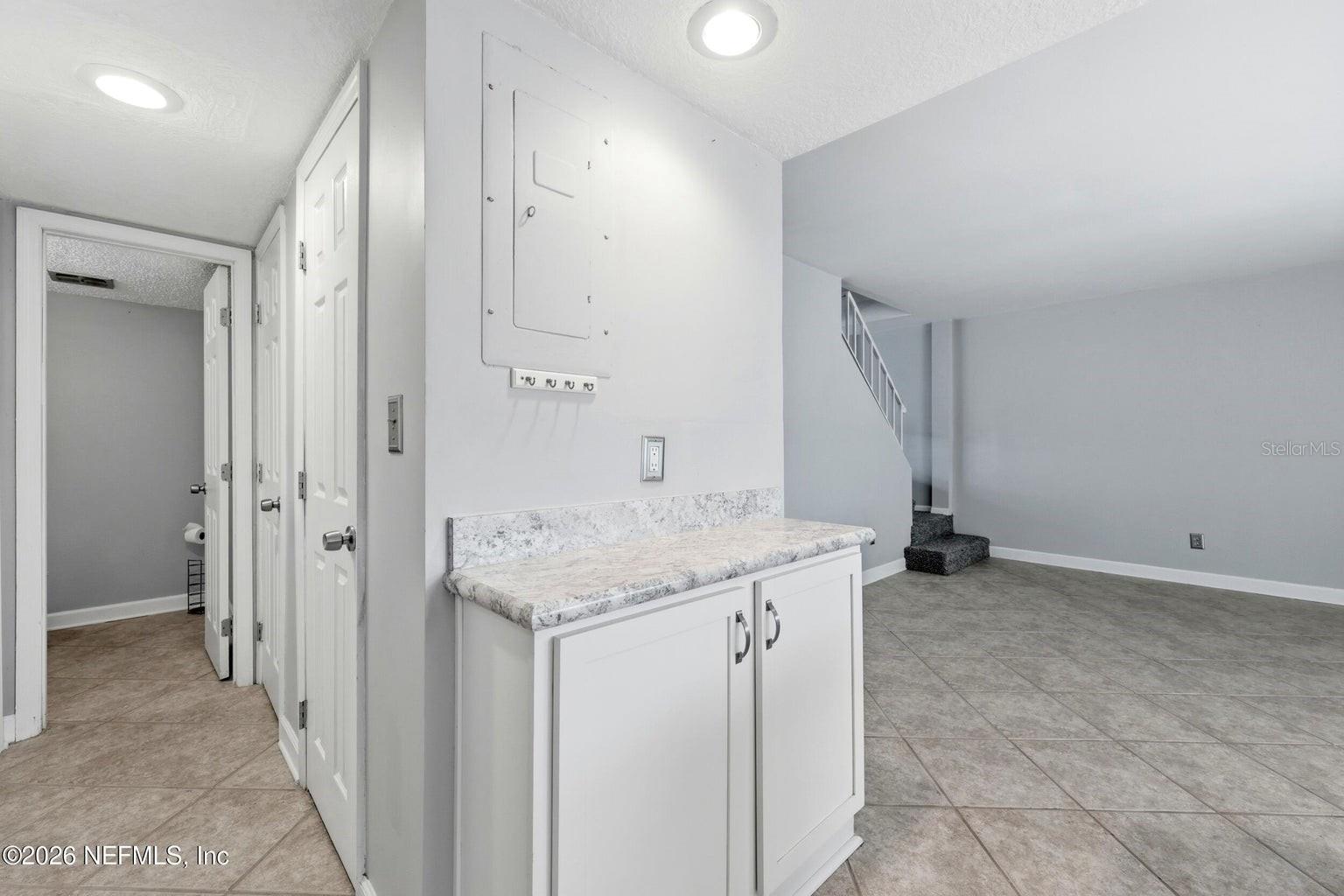 SUTTON PLACE - Residential