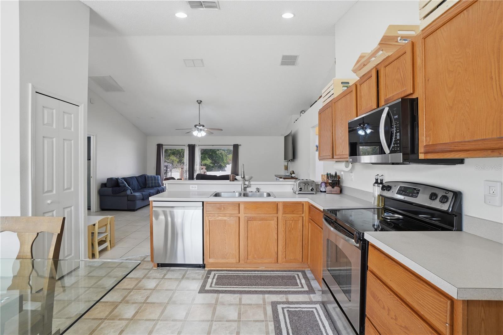 POINCIANA ESTATES SEC B - Residential