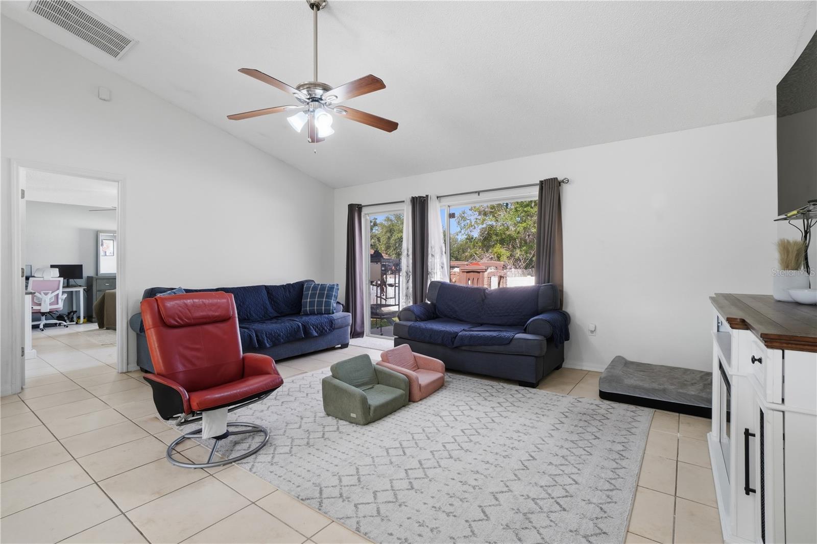 POINCIANA ESTATES SEC B - Residential