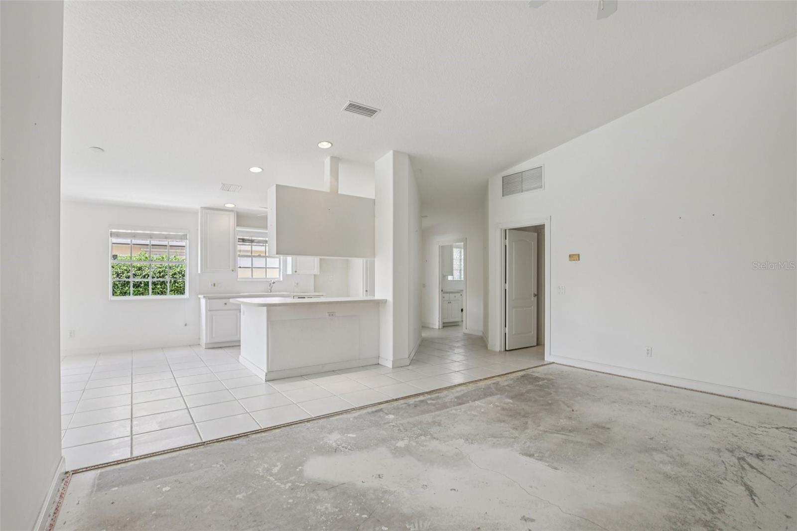 VILLAGEWALK - Residential