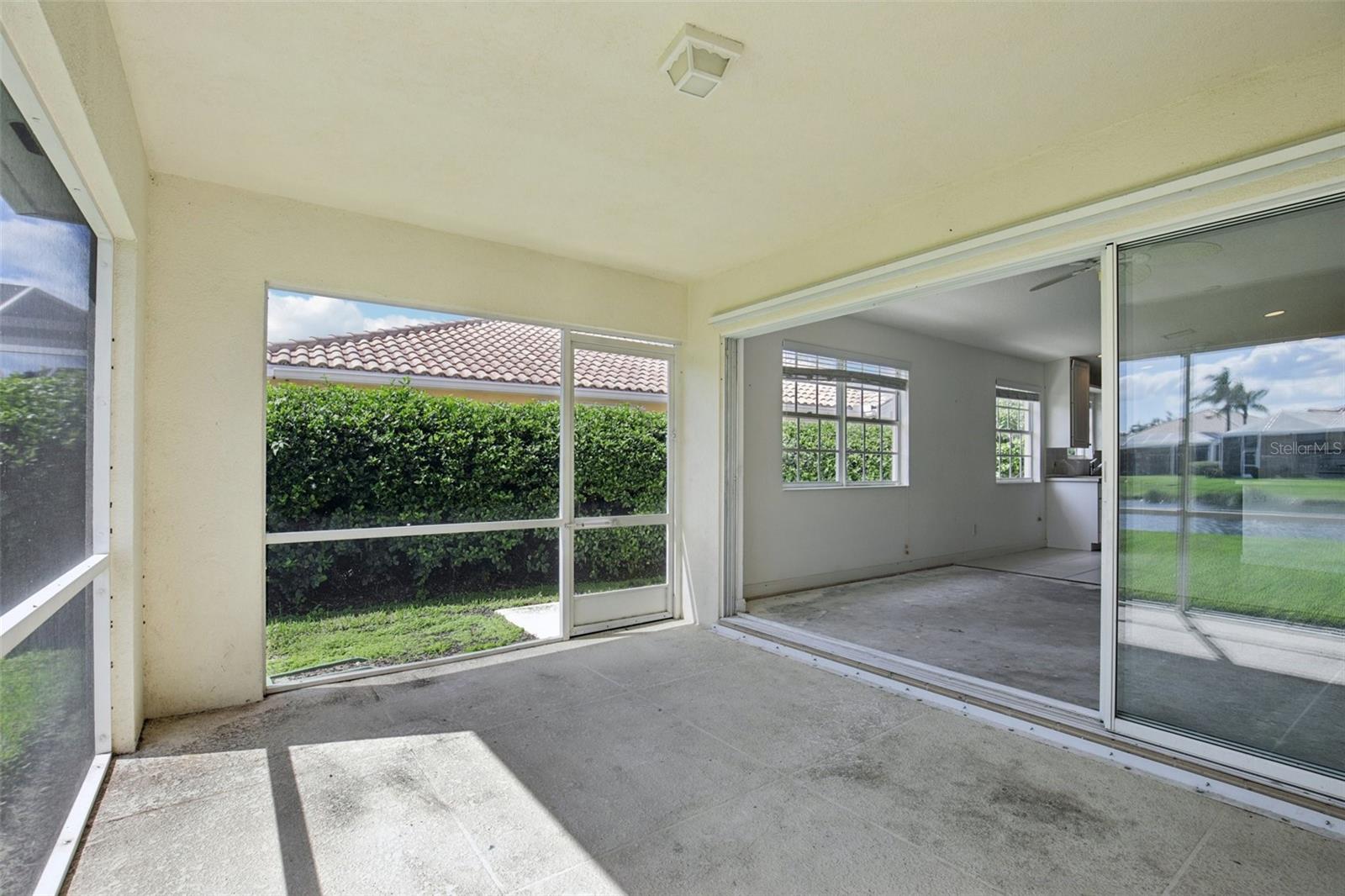 VILLAGEWALK - Residential