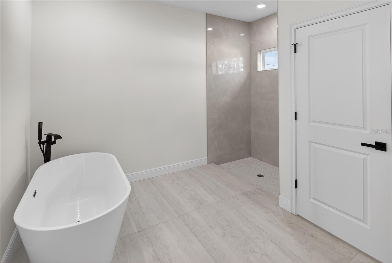 CITRUS SPGS UNIT 09 - Residential Lease