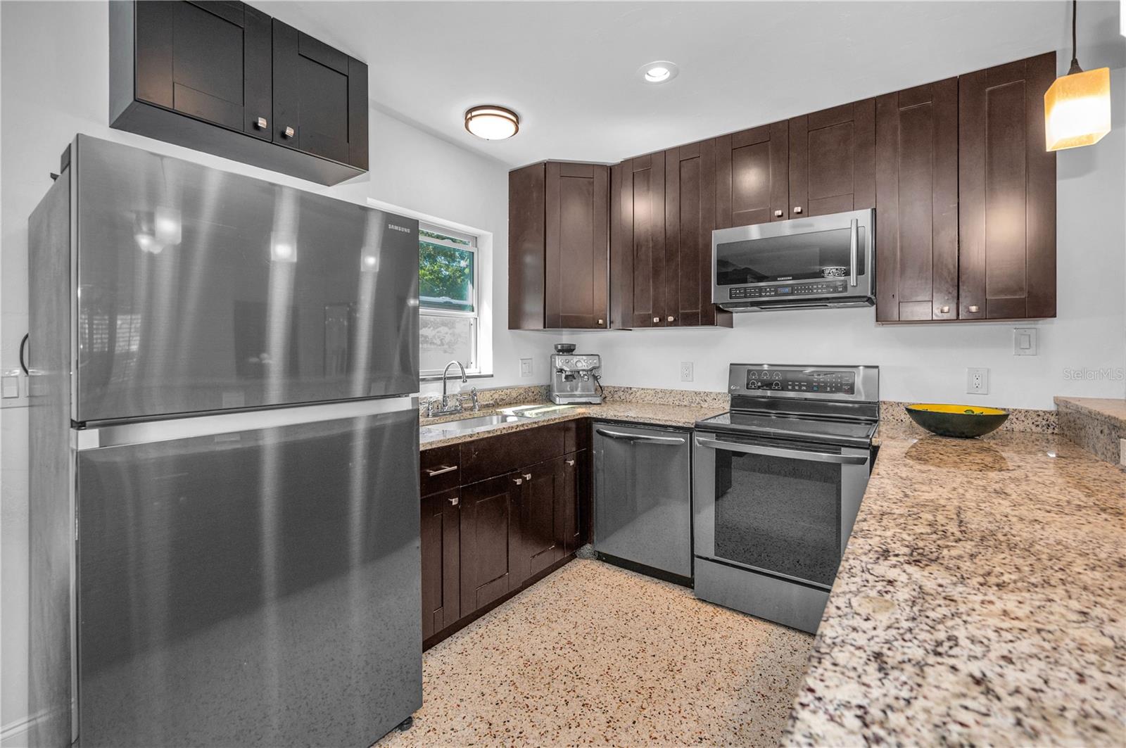 JUNGLE COUNTRY CLUB 4TH ADD - Residential