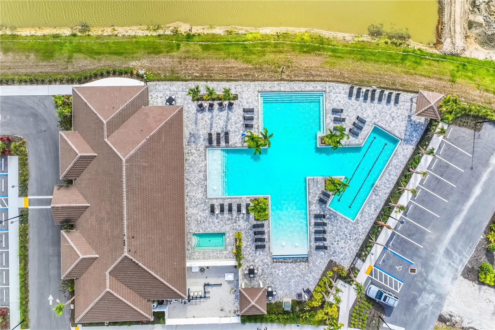 CENTRAL PARC - Residential