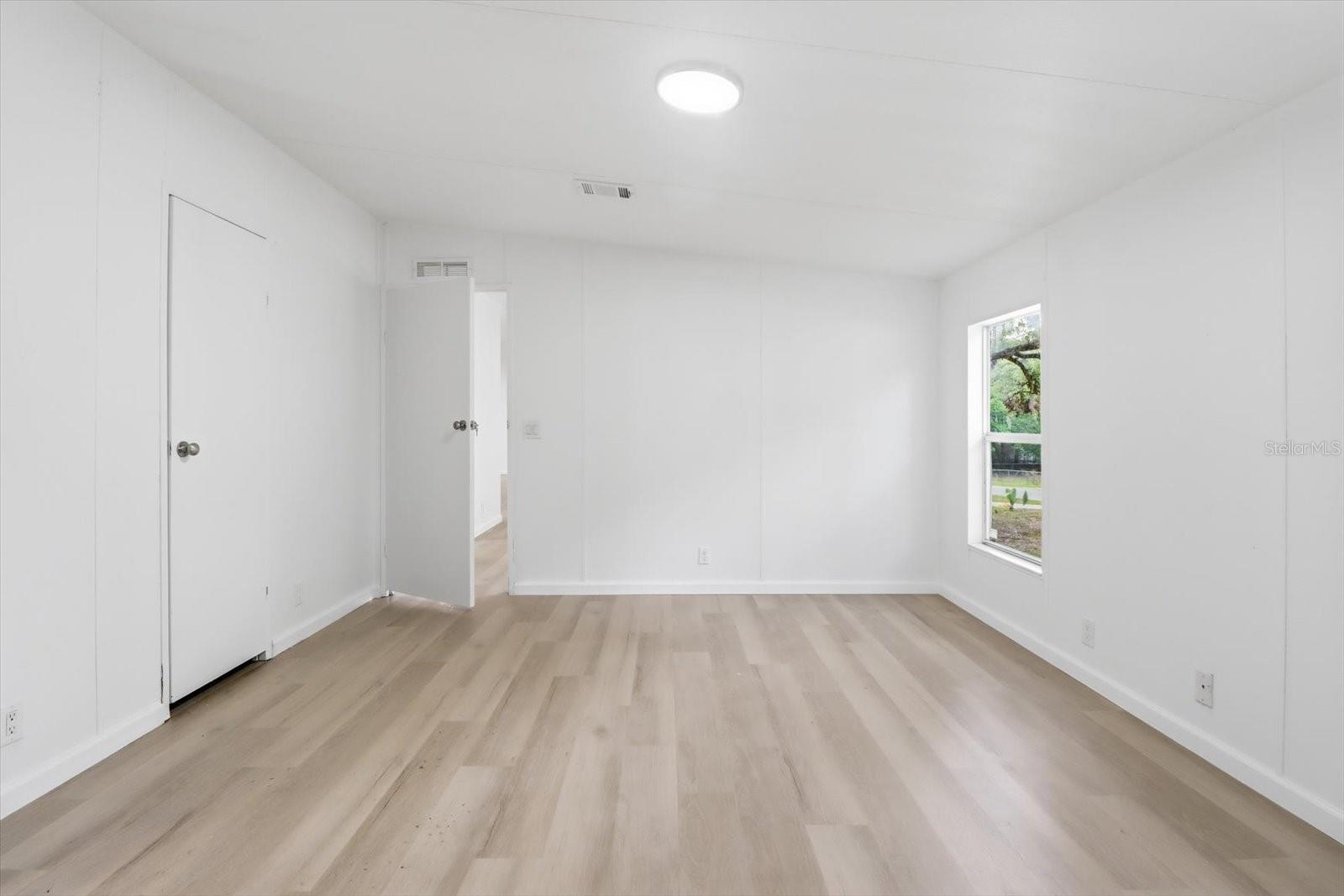 HILLTOP - Residential