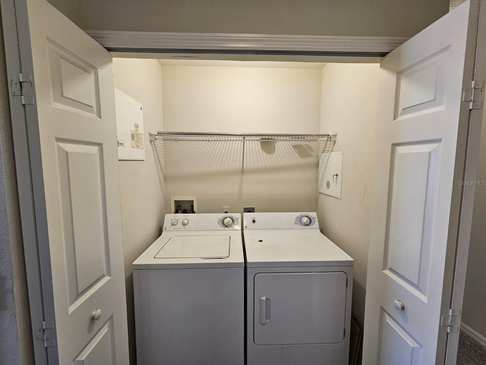 OAKCREST/SOUTHMEADOWPH N - Residential Lease