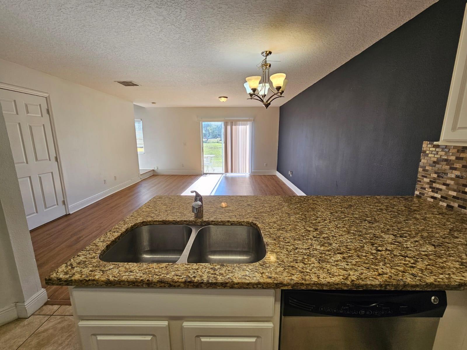 OAKCREST/SOUTHMEADOWPH N - Residential Lease