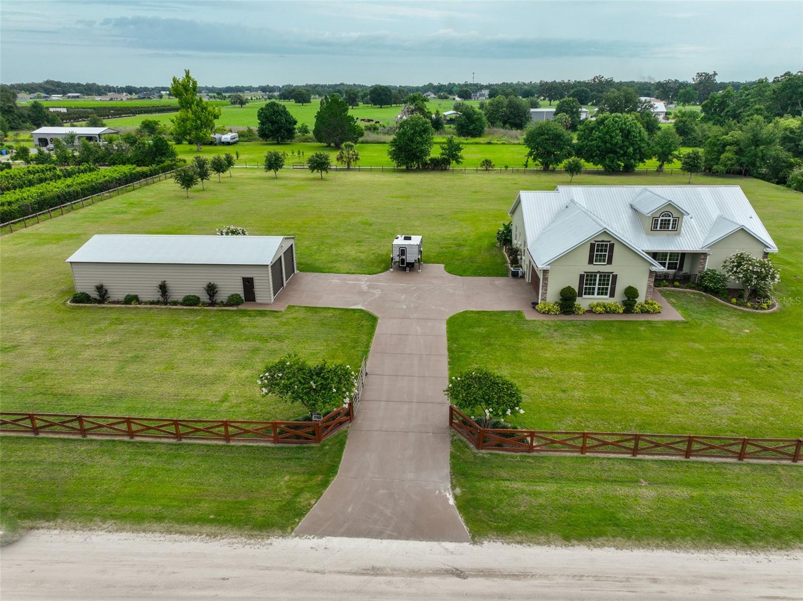 3212 E MERRIN ROAD