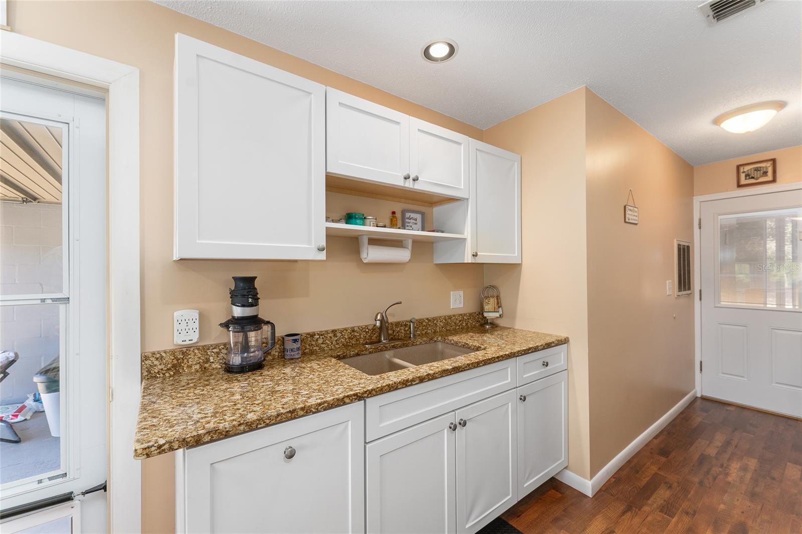 RAINBOW ACRES ADD 02 - Residential