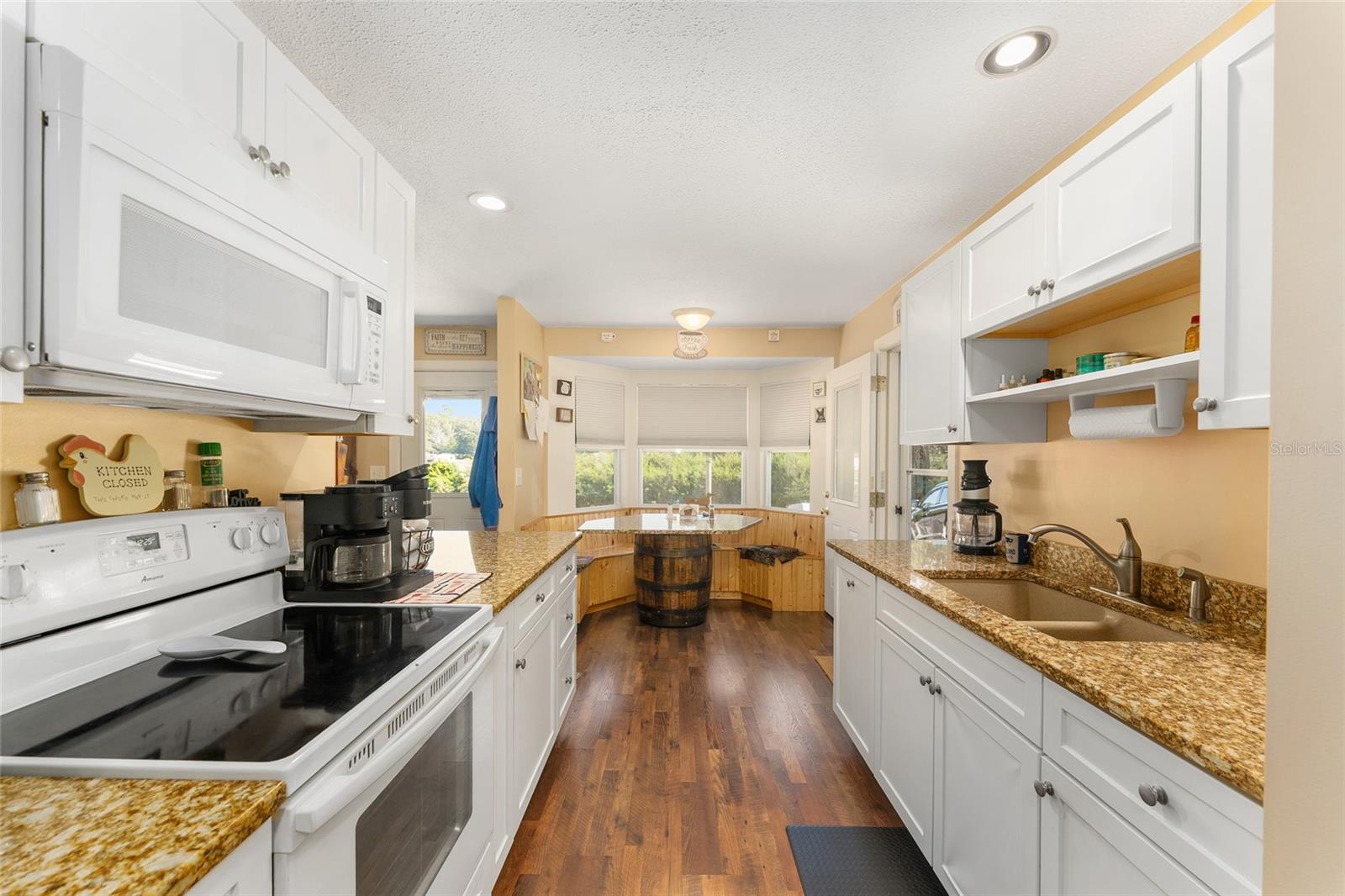 RAINBOW ACRES ADD 02 - Residential