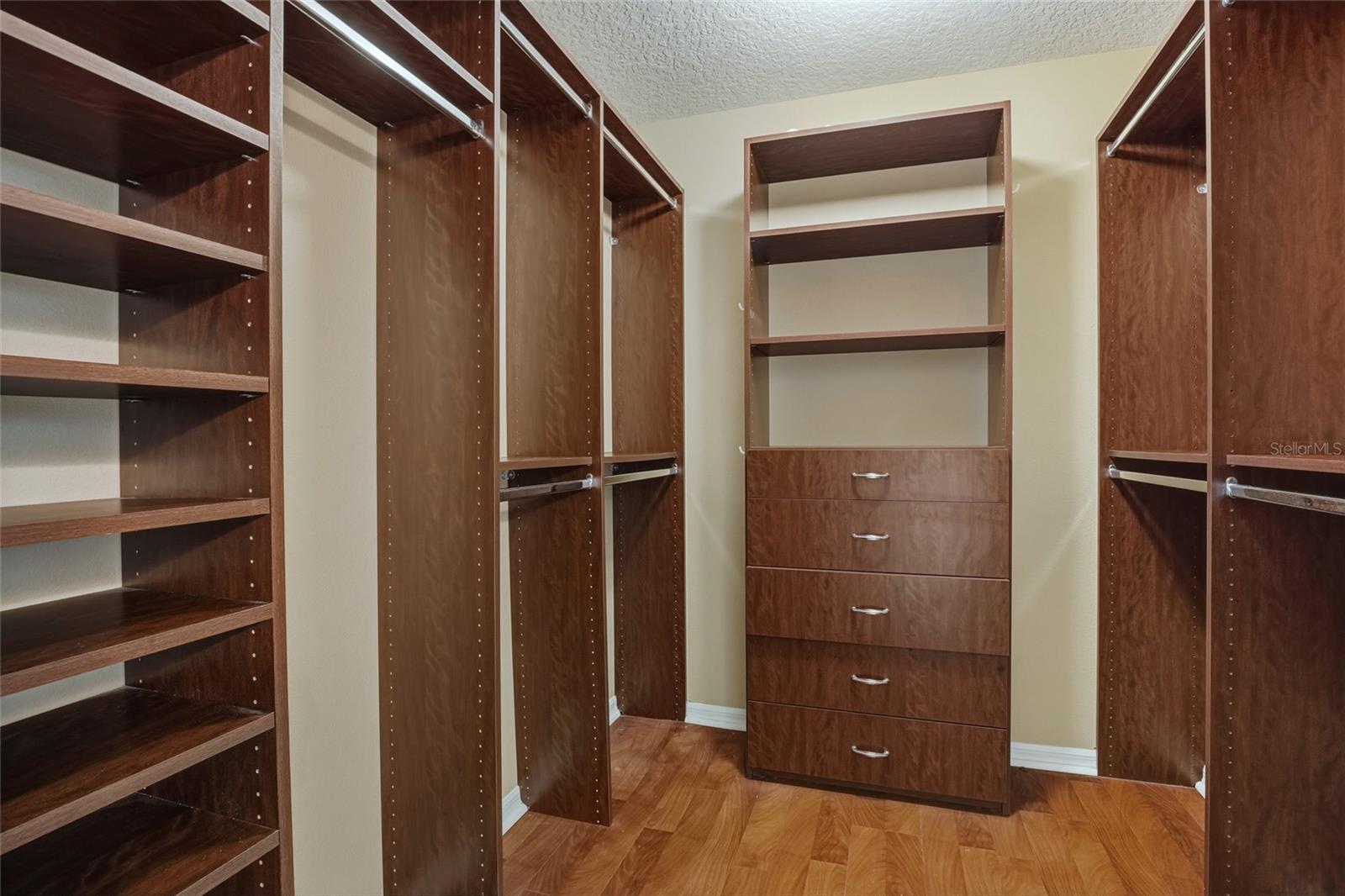 STONEYBROOK WEST 44/134 - Residential