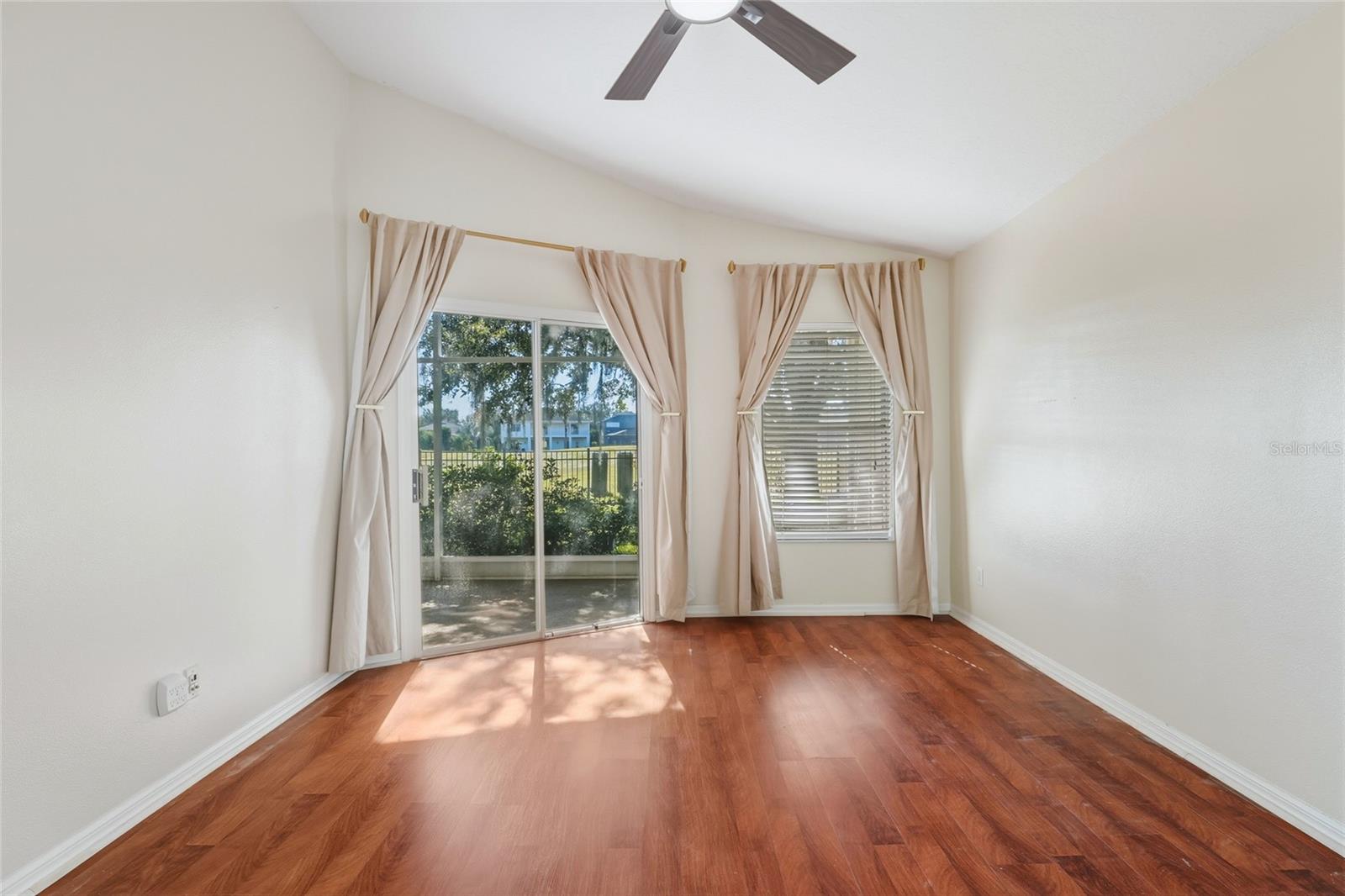 STONEYBROOK WEST 44/134 - Residential