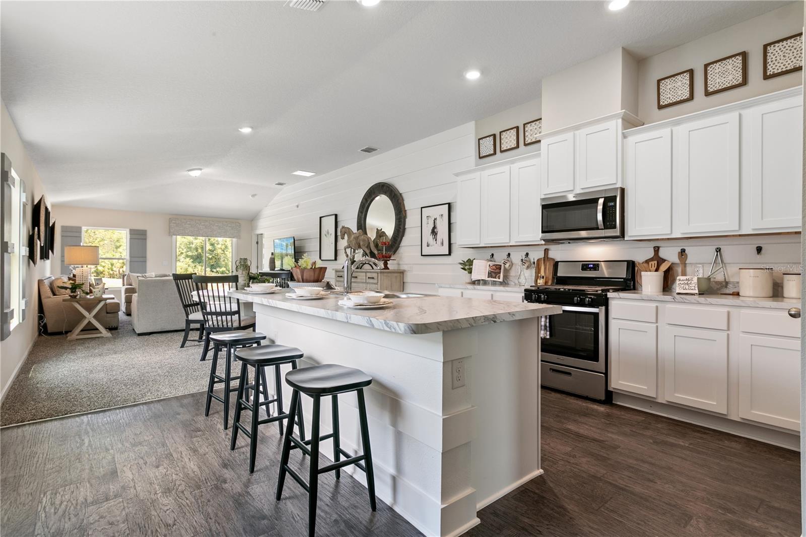 GRAND RESERVE AND GOLF CLUB - Residential