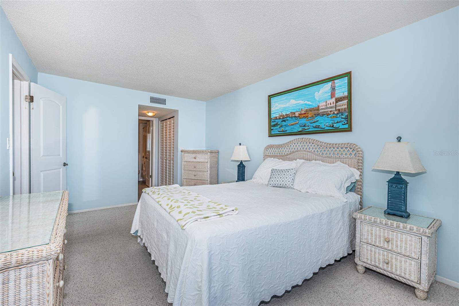 LEXINGTON TOWERS CONDO - Residential