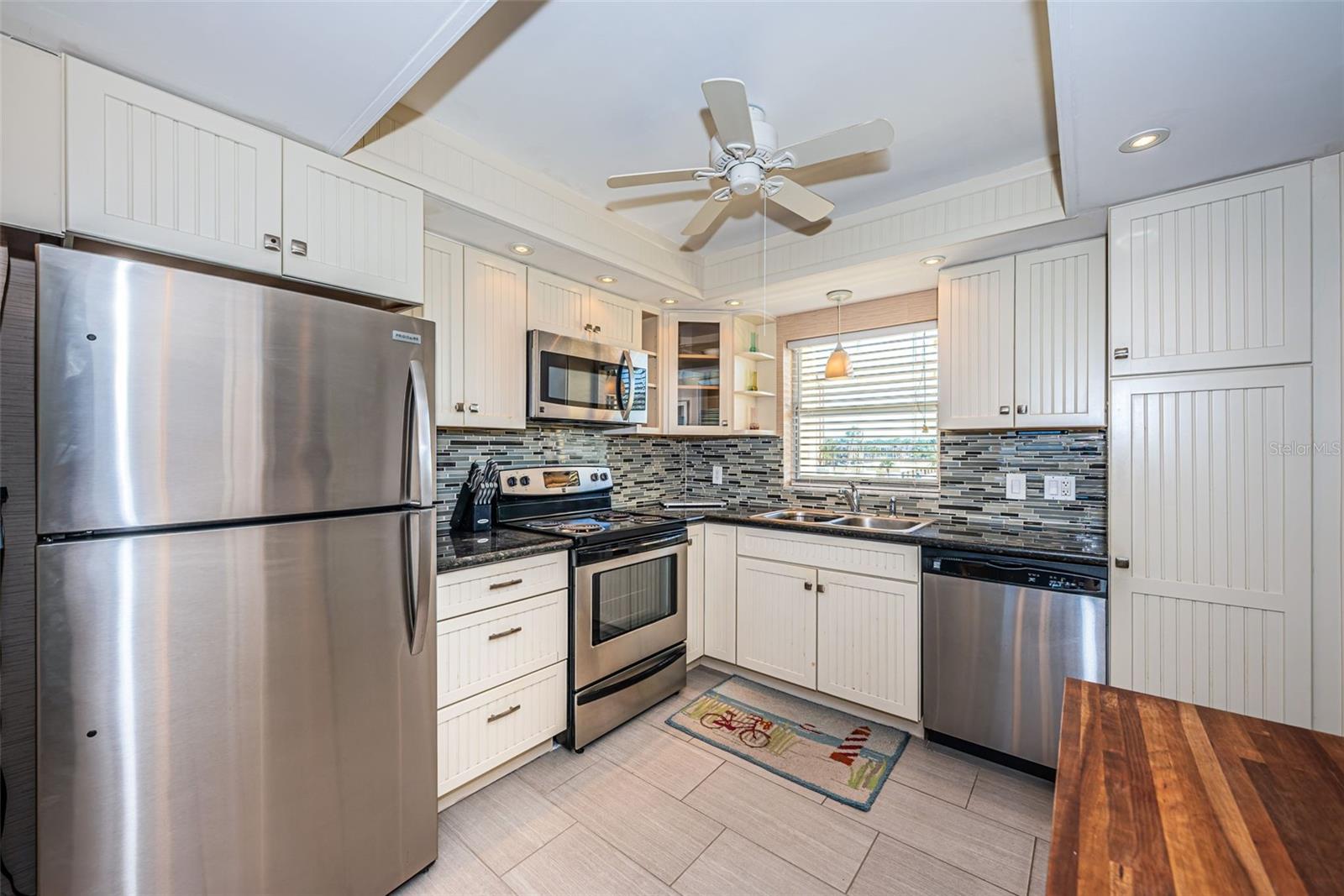 LEXINGTON TOWERS CONDO - Residential