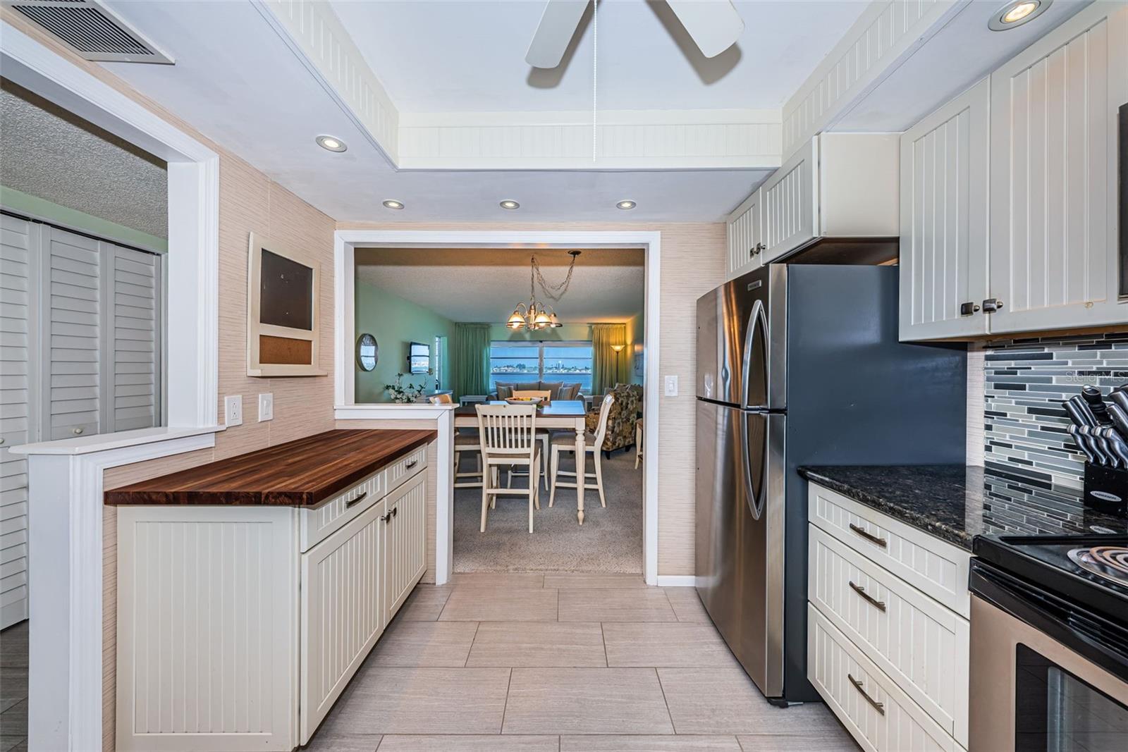 LEXINGTON TOWERS CONDO - Residential